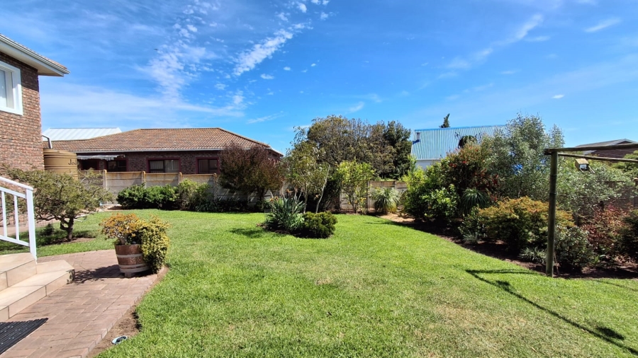 3 Bedroom Property for Sale in Stilbaai Wes Western Cape